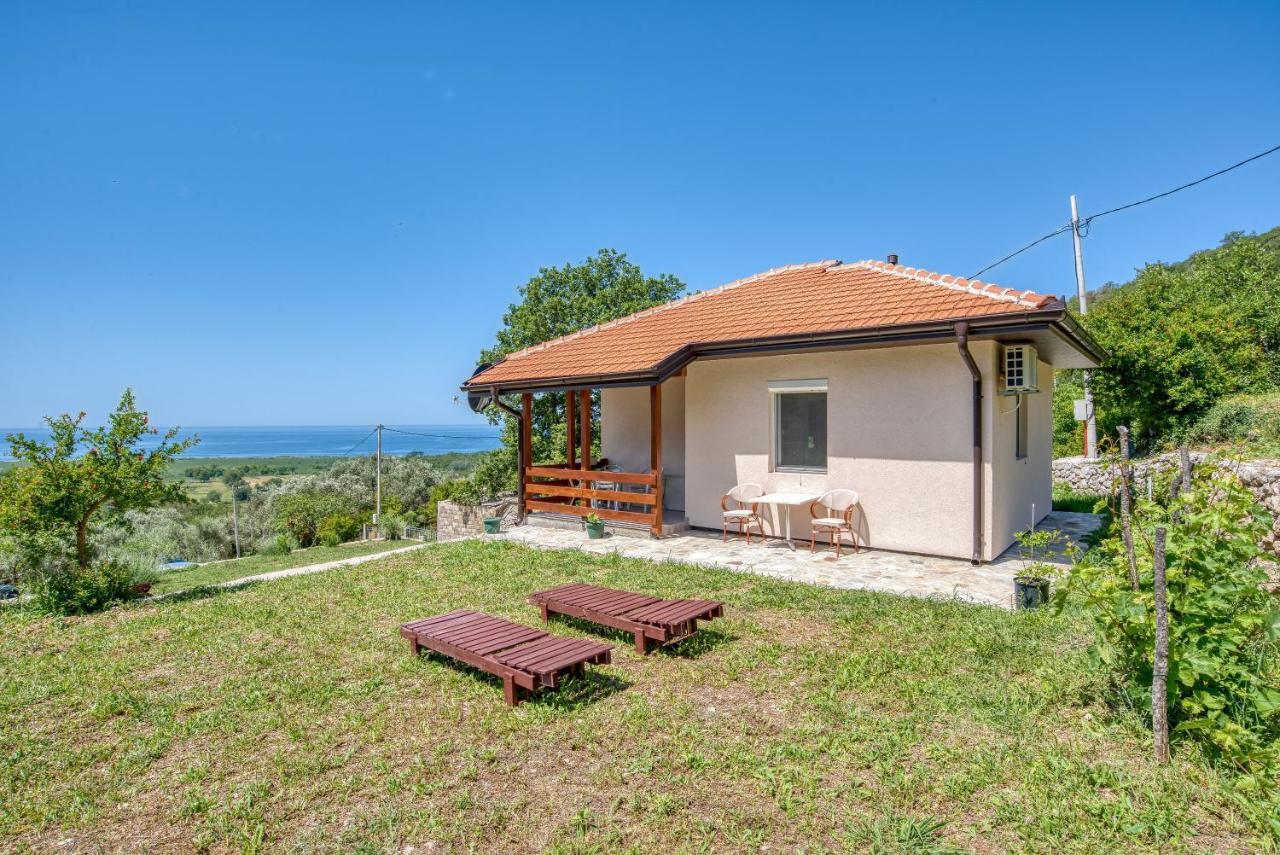 Two Bedroom House With Sea View Maj Nyaraló *